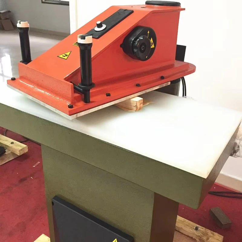 유압식 가죽 생산 스윙 암 절단기