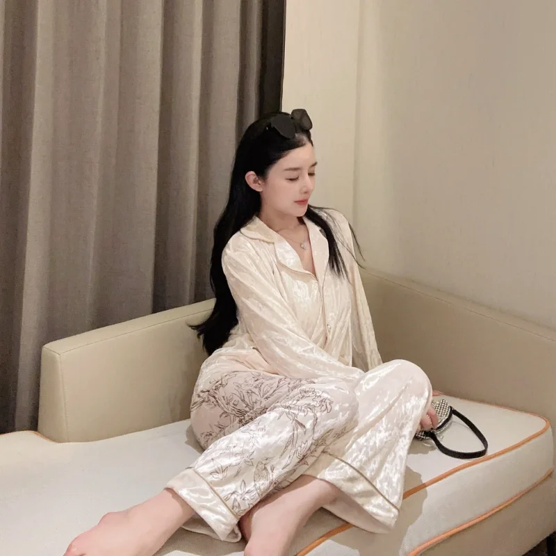pijamas-de-terciopelo-dorado-para-mujer-conjunto-de-pijama-sencillo-y-holgado-con-estampado-de-terciopelo-de-nueva-corea-otono-e-invierno-2025-nuevo-y