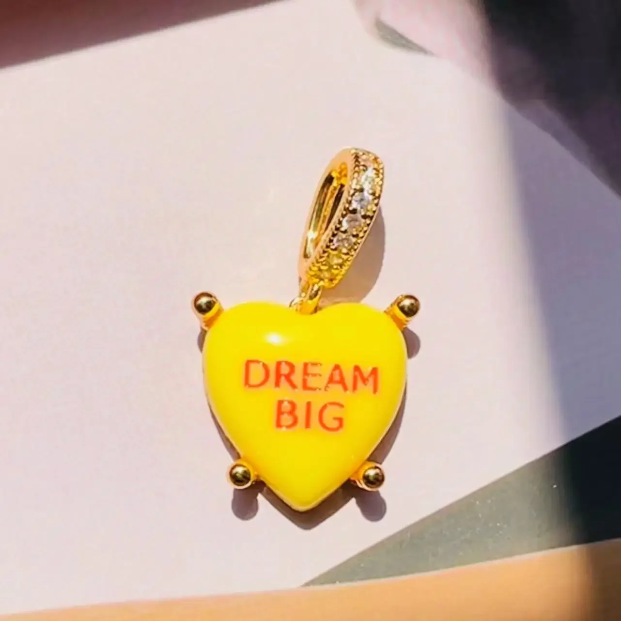 Kleurrijke Hart Hanger Trendy Engelse Woorden Hars Liefde Hart Zirkoon Charm Sleutelbeen Kettingen Ketting voor Vrouwen Y2K Mode-sieraden