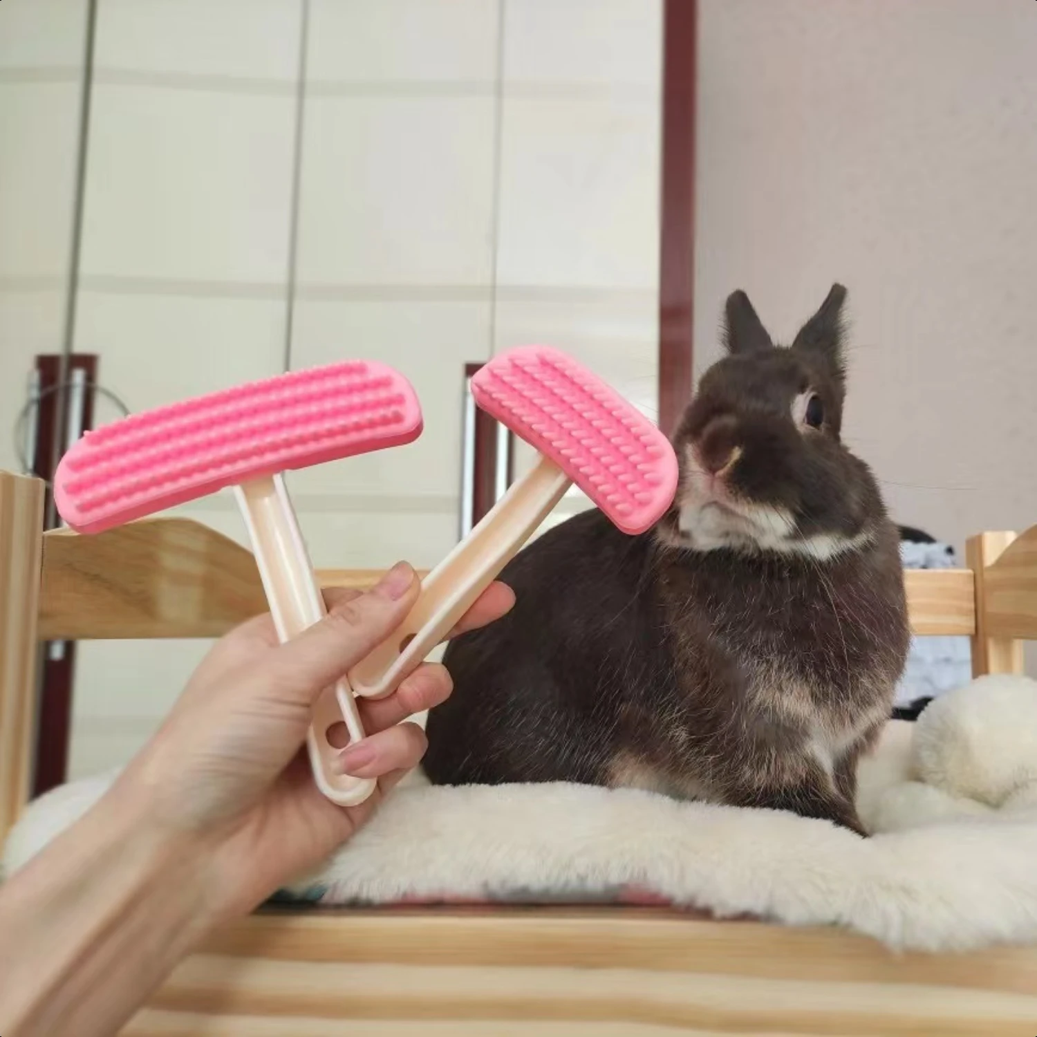 Top-Quality, Compact and Convenient Ergonomically Designed Rabbit Grooming Tool - Durable Pet Grooming Kit for Small Animals - P