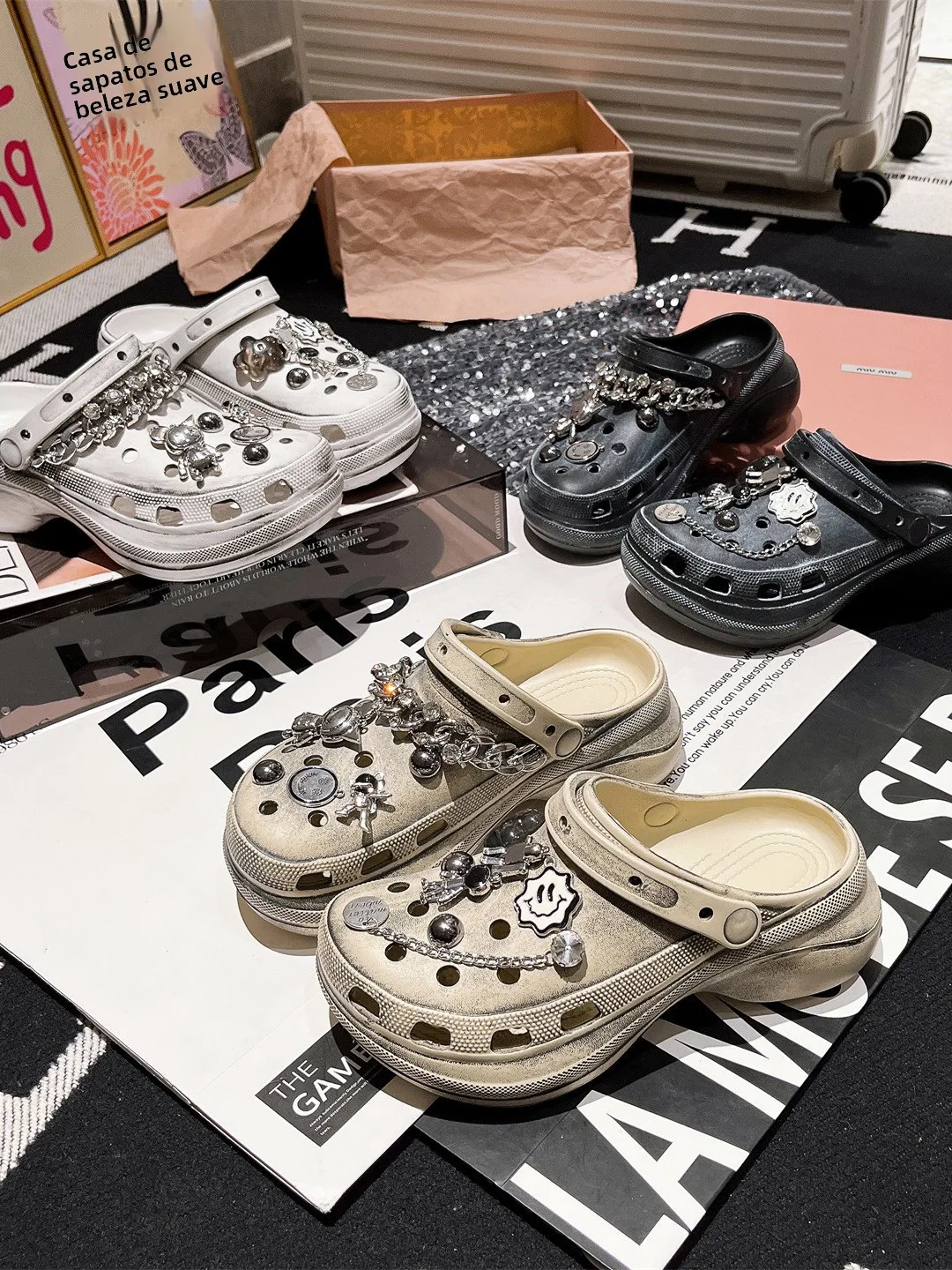 2026-summer-thick-bottom-sandals-women's-slip-on-shoes-diamond-smile-face-design-beach-holiday-hole-hole-shoes-round-head