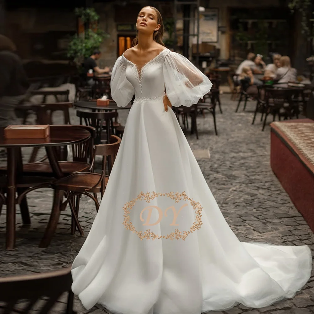 DY Luxuriöse Perlenbesetzte A-Linien Brautkleider V-Ausschnitt Damen Brautkleider mit Schleppe 2026 Abnehmbare Lange Ärmel Maßanfertigung