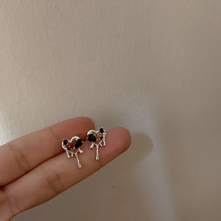 جديد S925 إبرة فضية تصميم متخصص شعور معدني الحب شخصية كلاسيكية كورية بسيطة أقراط متعددة الاستخدامات #4