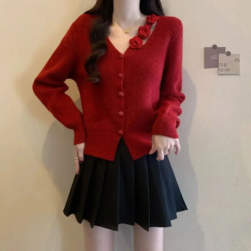 

Loose Korean Cardigan Red Three-dimensional Flower V-neck Sweater Women's Autumn And Winter Knitted Cardigan Top