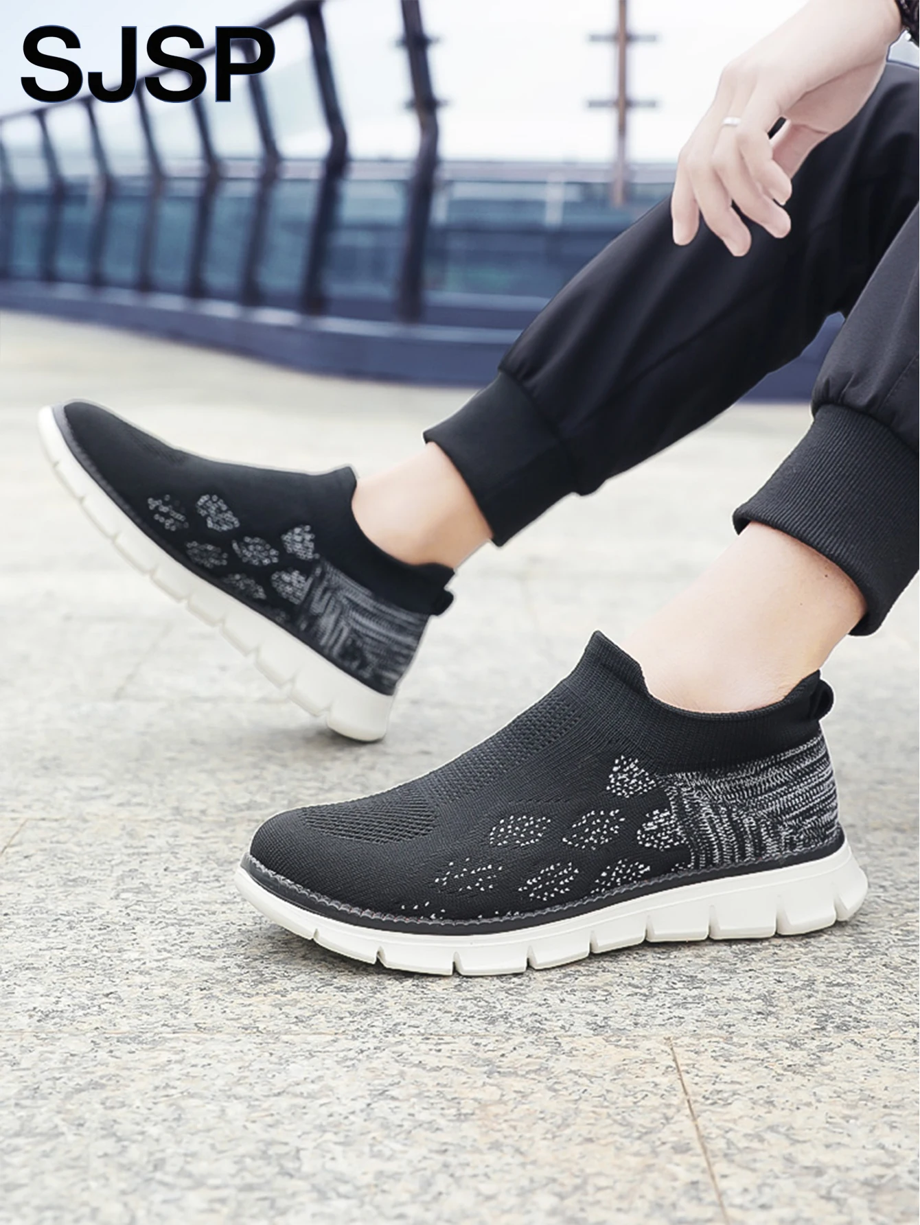 

Men's New Knitted Mesh Slip-On Shoes, Breathable Casual Shoes, Suitable for Spring, Summer, Autumn, and Winter, Available in Multiple Colors, Lightweight Sneakers for Daily Commuting, Walking, and Casual Wear