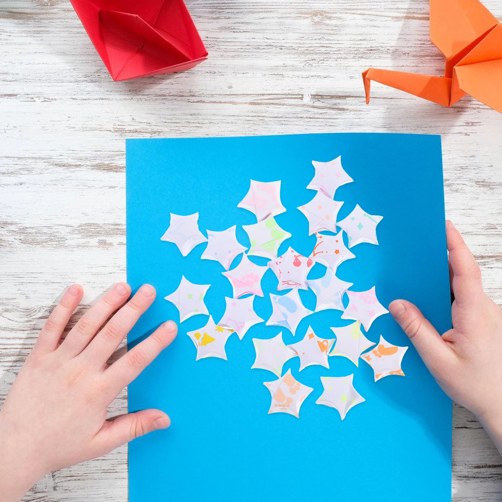

840Pcs Star Paper Strips for Origami Crafts Double Sided Colorful Sheets Safe for Children School Presentations Festival