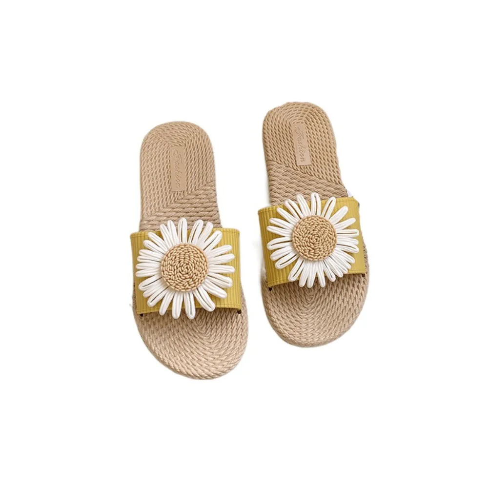 

Fashion PVC Flower Flats Slippers Anti Slip Sweet Flips Flops Beachwear Shoes Bohemian Style Slippers for Women Beach
