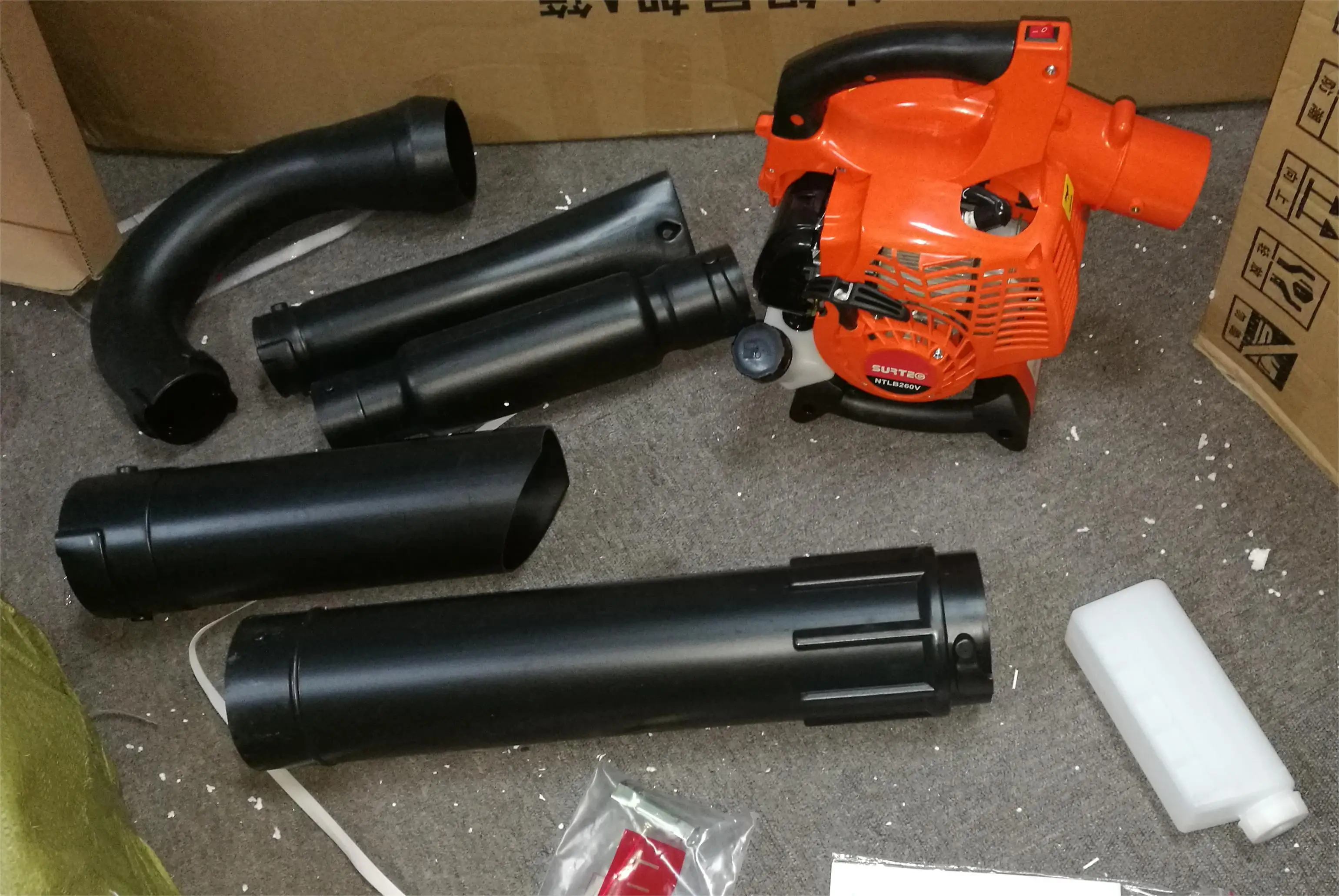 NTLB260 25,4 cc Trattamento foglie da giardino domestico Utensili elettrici durevoli Soffiatore per foglie a benzina