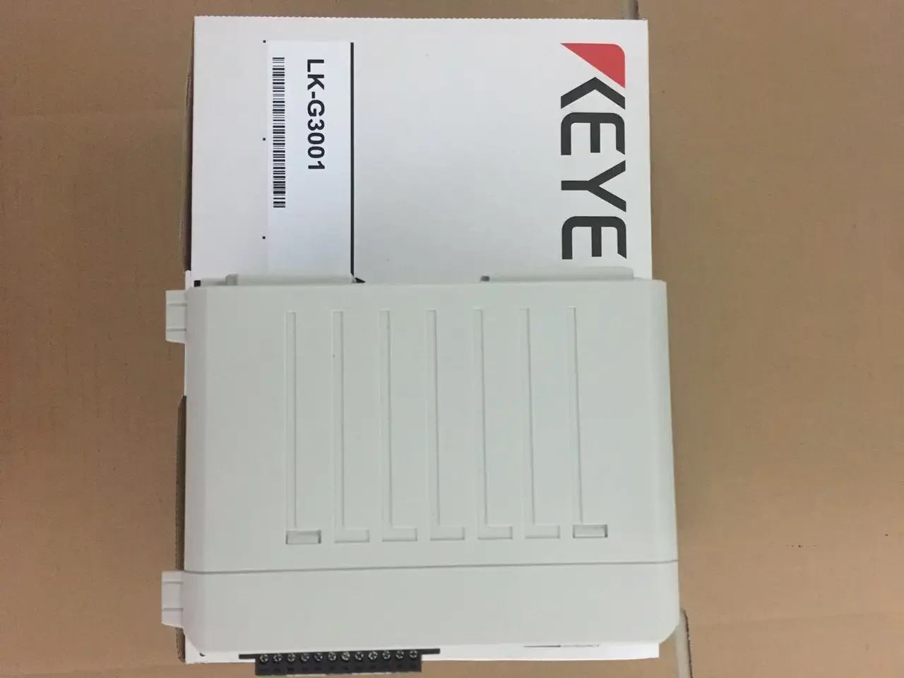 

Специальное предложение: новый оригинальный японский KEYENCE: LK-G3001