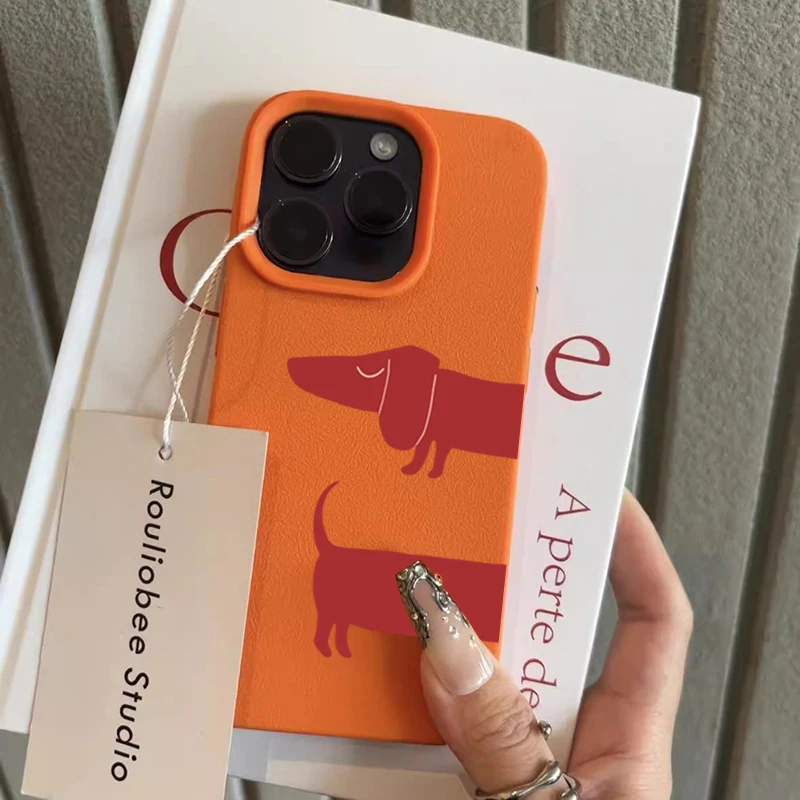 Red Dachshund Pattern Phone Case For iPhone 17 Pro Air 16 15 14 13 12 14 Pro Max 16E X XR XS Max Plu