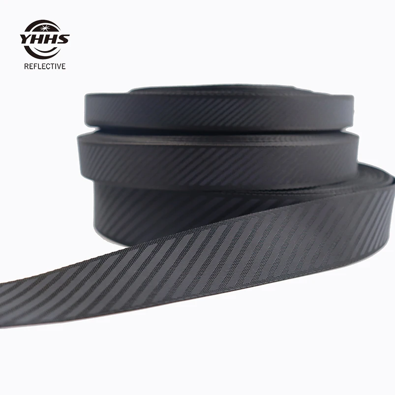 Patter geométrico alta visibilidade Rainbow Reflective Webbing Acessórios de vestuário preto costura em roupas Pet Collar