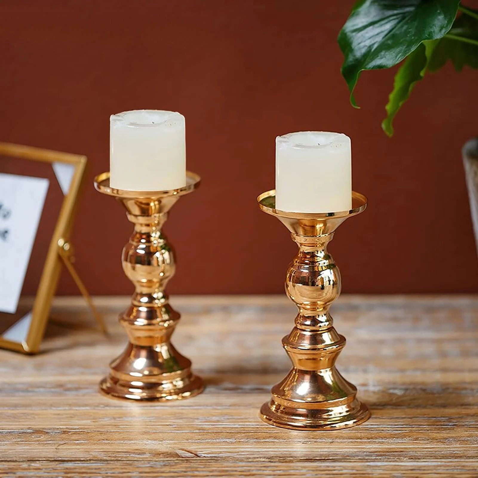 2 Pcs Pillar Candle Holders, Wedding Centerpieces Metal Candle Holder Candles Stand Decoration Ideal for Weddings Special Events