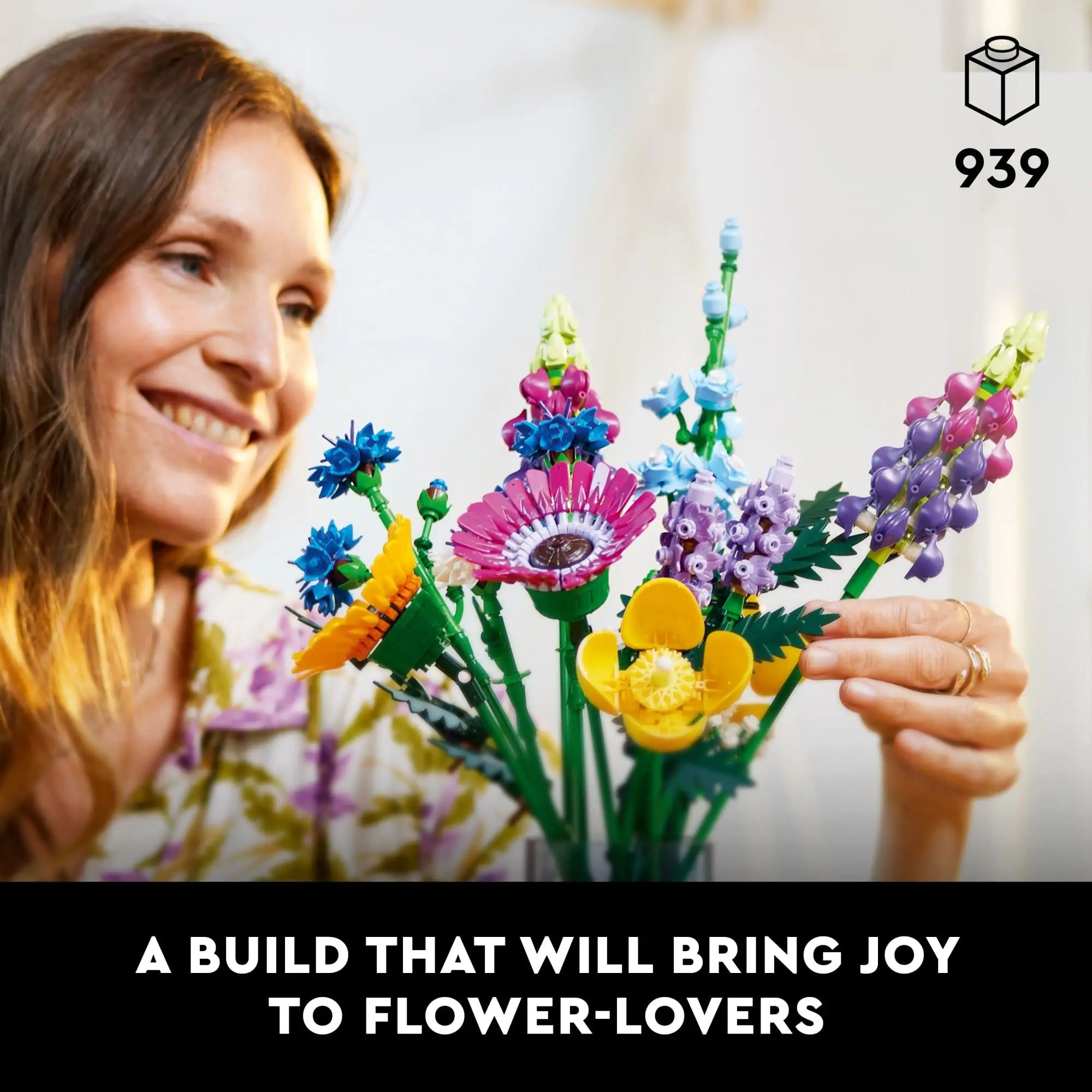 LEGO Icons Wildflower Bouquet 10313 Set Artificial Flowers with Poppies and Lavender Unique Botanical Piece Wife Spring Flowers