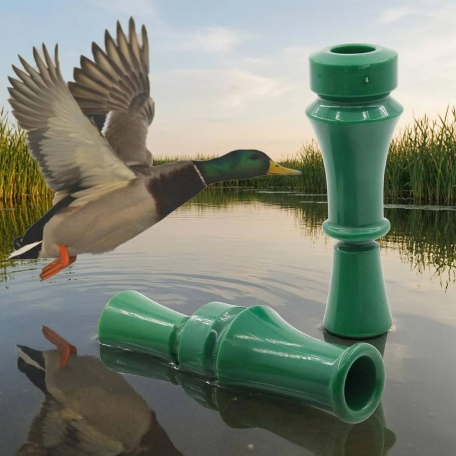 

Duck Call Whistle Green Mallard Call Whistle Hunting Gear Compact Size Easy to Blow for Hunters