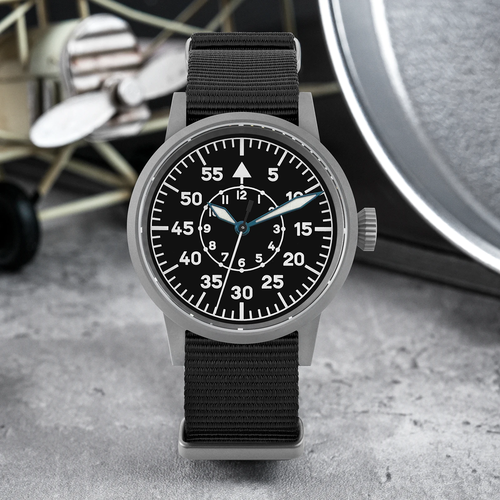 

Militado ML10 Quartz Watch VH31 Sweeping Second Movement Sapphire Crystal BGW9 Luminous 10Bar Waterproof 36.9mm Vintage Watches