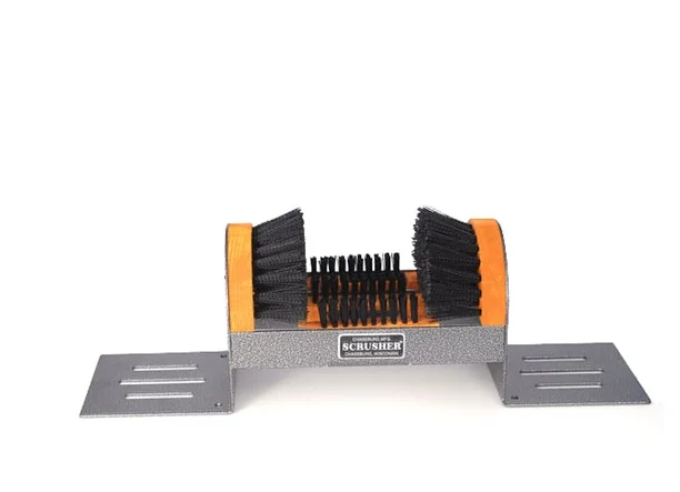 

SCRUSHER BIG BOOT Brush and Scraper with Base