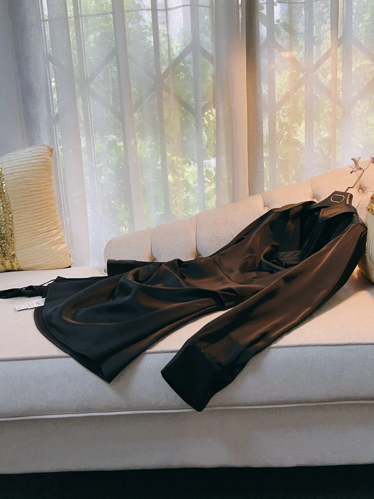 Ele Bla Satin de soie irt Dr avec plis couchants à la taille longue Sve taille haute V-ne A-line Silhouette pour femme