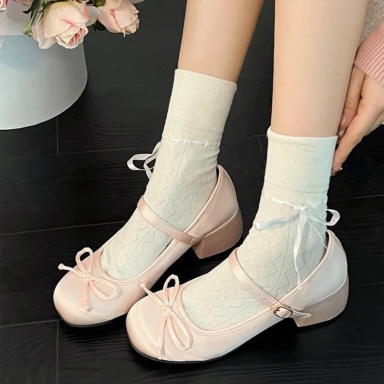 Semplice e delicato profumato retrò francese tacco spesso Mary Jane scarpe donna autunno e inverno 2023 scarpe singole versatili