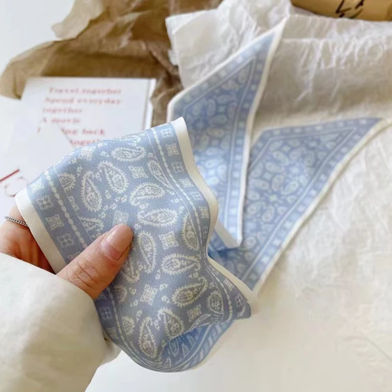 

Cashew Flower Silk Scarf Double-Sided Printed Headband Ins Decoration Versatile Triangle Scarf Vintage Headband Accessories 2025