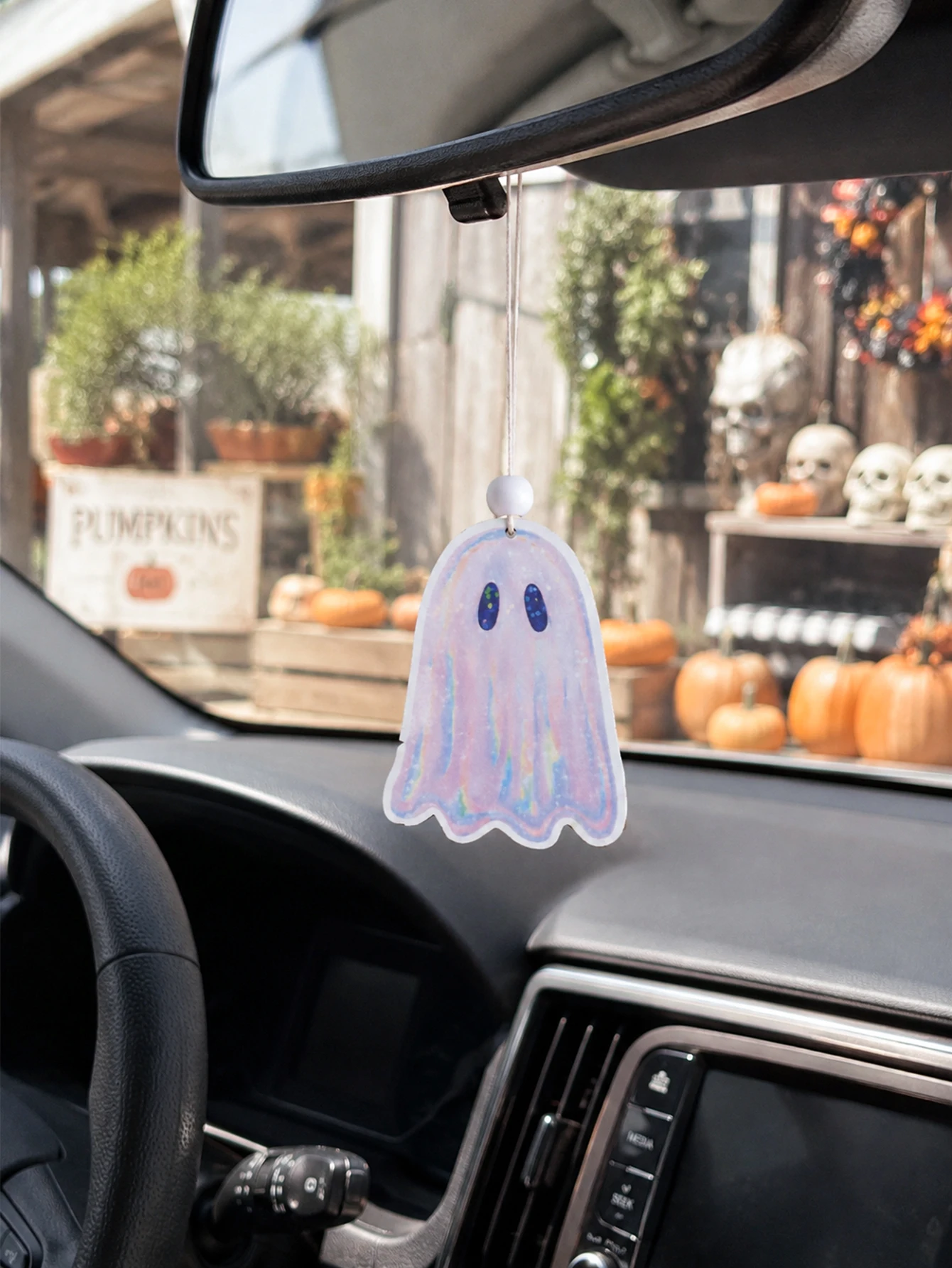 Holographic Pastel Ghost Car Hanging Ornament Cute Halloween Rearview Mirror Pendant Hanging Charm for Auto Interior Home Party