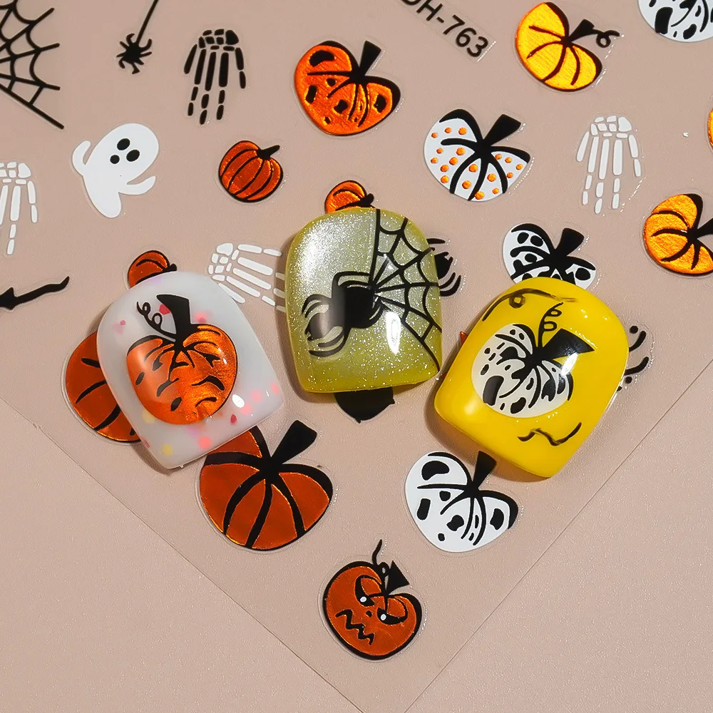 할로윈 네일 아트 스티커 호박 유령 거미 인쇄 자기 접착제 네일 데칼 재사용 가능한 네일 장식 스티커 매니큐어