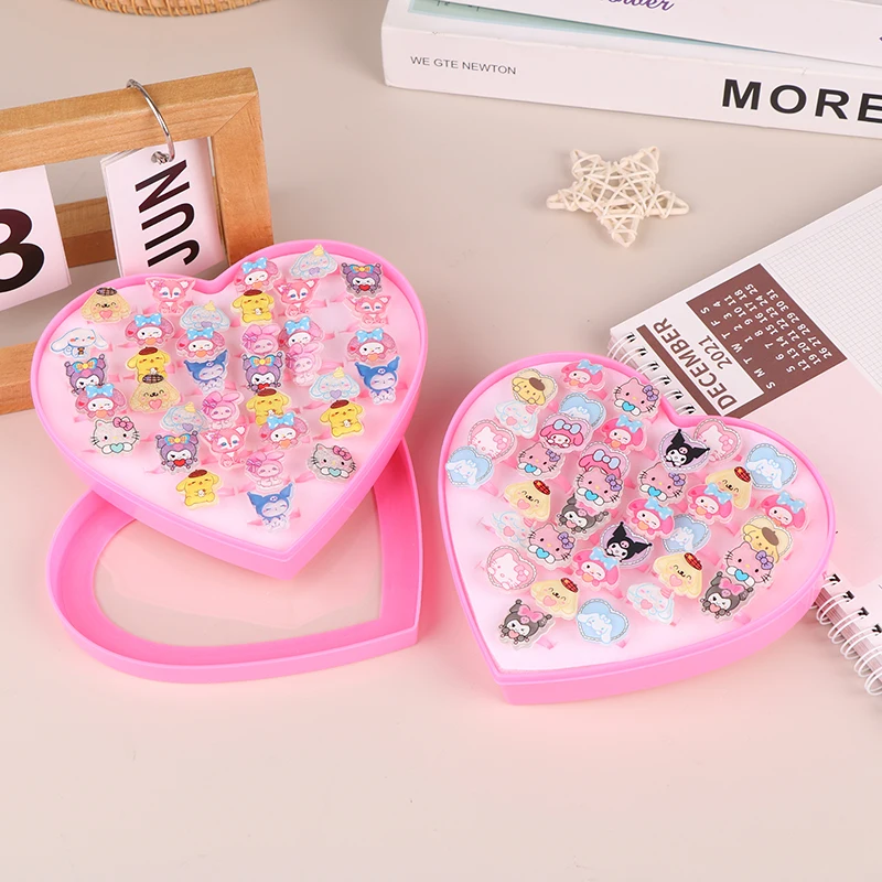 36 pz/scatola Sanrio Hello Kitty Kid Ring Kids anelli per bambini regolabili anelli per bambini del fumetto di moda con regalo per feste con scatola a cuore