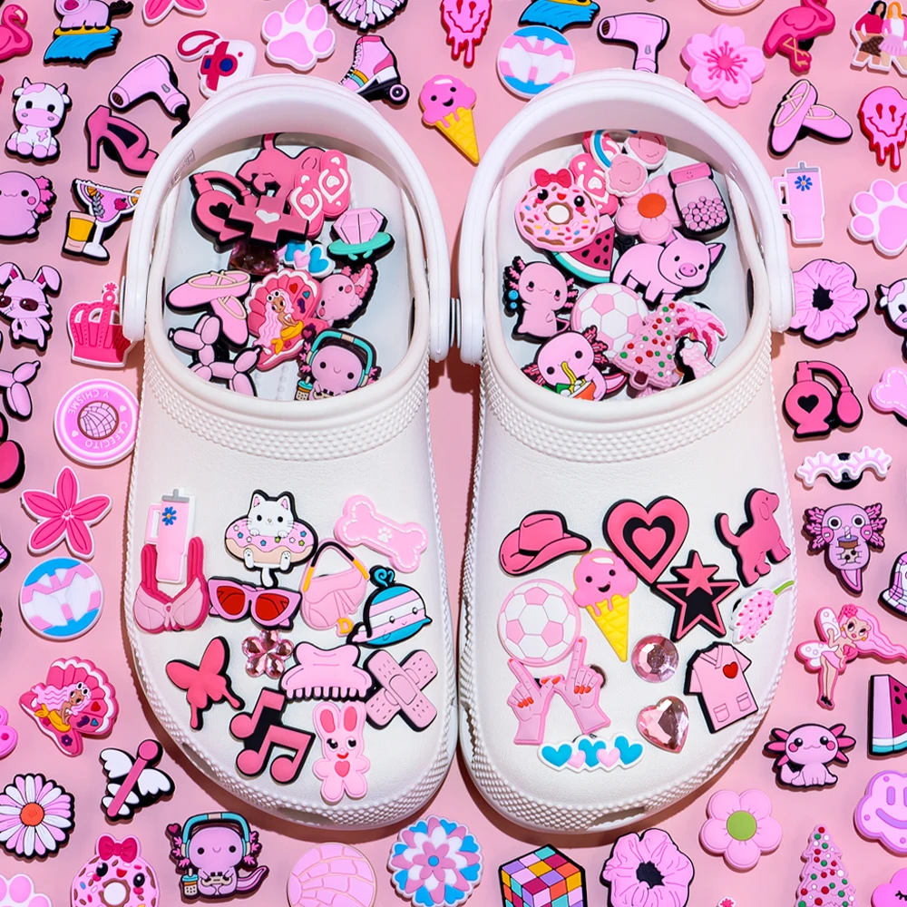 20/50/100 sztuk losowe różowe zawieszki do butów dla kobiet dziewczynki śliczne różowe perfumy ozdoby do butów przypinki dla dziewczynek prezenty akcesoria do sandałów