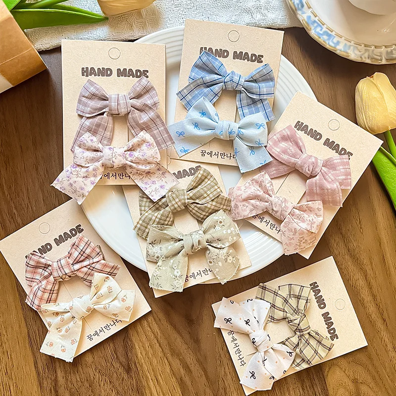 2 szt./zestaw Koreańskie słodkie spinki do włosów dla dzieci z kwiatowym motywem, materiałowa kokarda, wzór w kratę, wsuwka do włosów, antypoślizgowa spinka do grzywki, uniwersalna spinka do włosów
