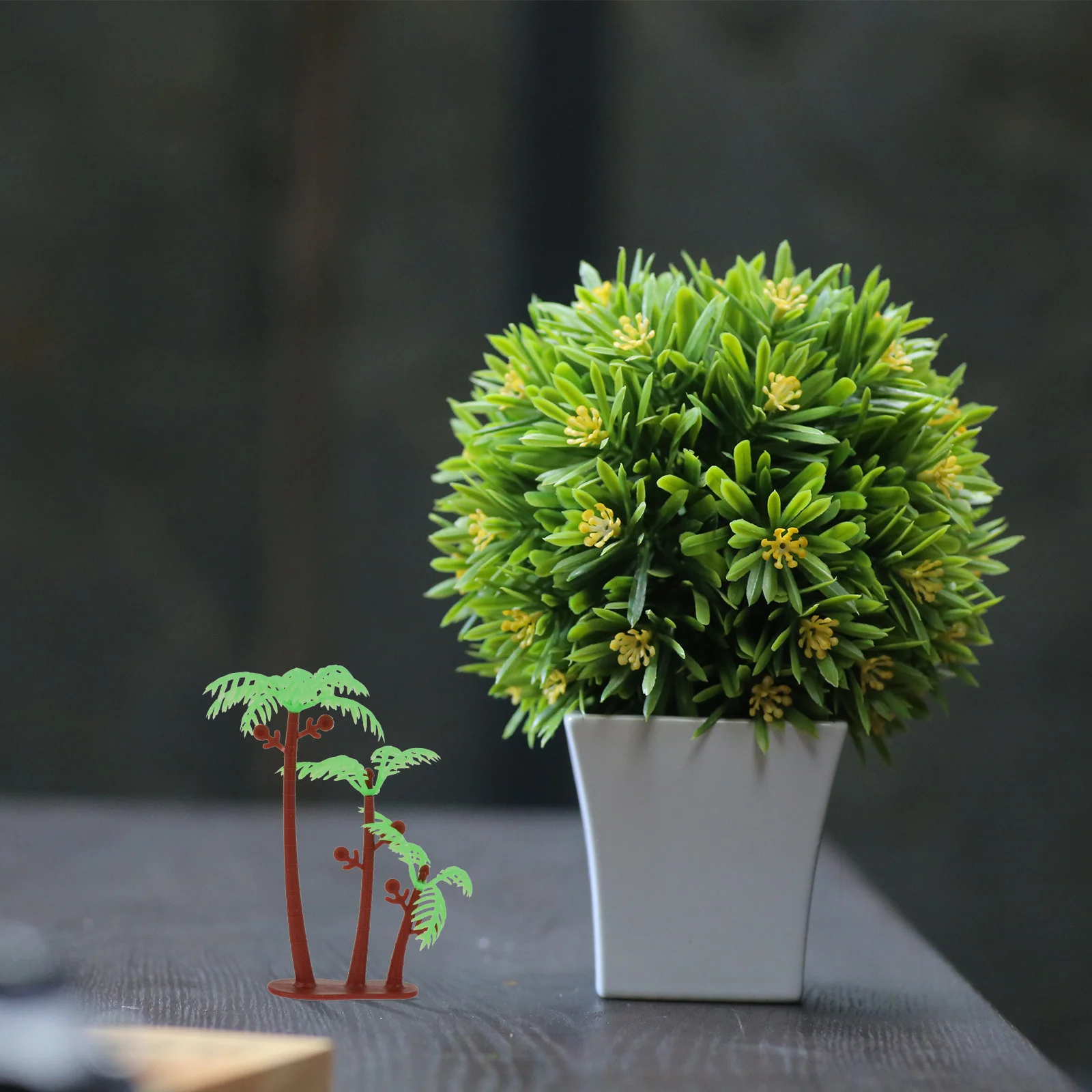 

50pcs Simulation Coconut Tree Cake Topper Decorations Plastic Mini Landscape Ornament For Ice Cream Cheese Dessert