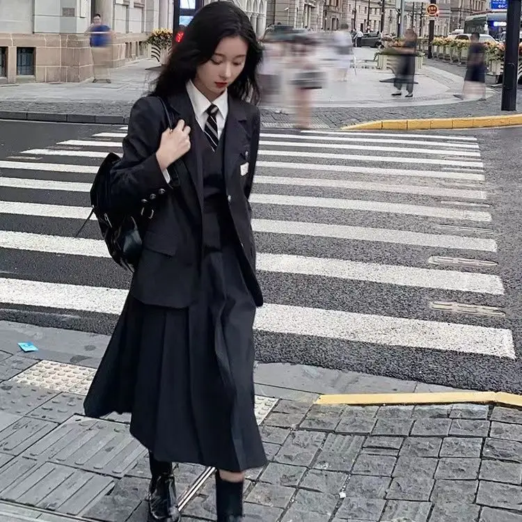 Feminino estilo preppy conjunto 2024 outono nova roupa de três peças camisa blazer casaco com vestido plissado fino elegante terno cinza escuro