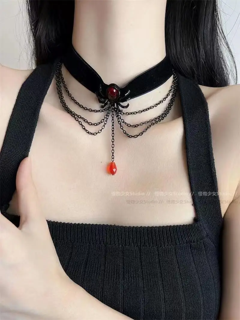 2024 Witch Temptation Sexy Simple Fashion Necklace Halloween Star Scream Tassel Multi-layer Niche Necklace Clavicle Chain  Giift