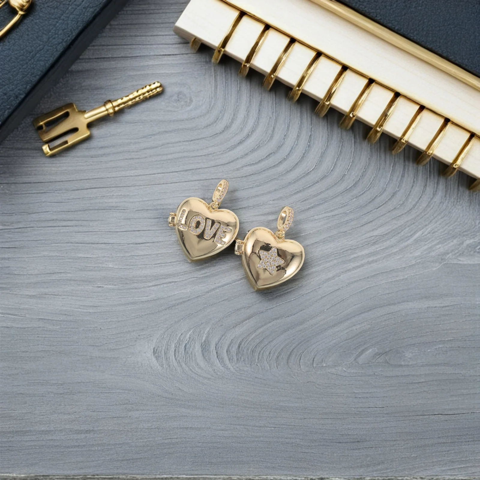 

4Pcs Essential Oil Diffuser Necklace Locket Pendant Zirconia Aromatherapy Jewelry Charm DIY Scent Pendant Fragrance Diffuser