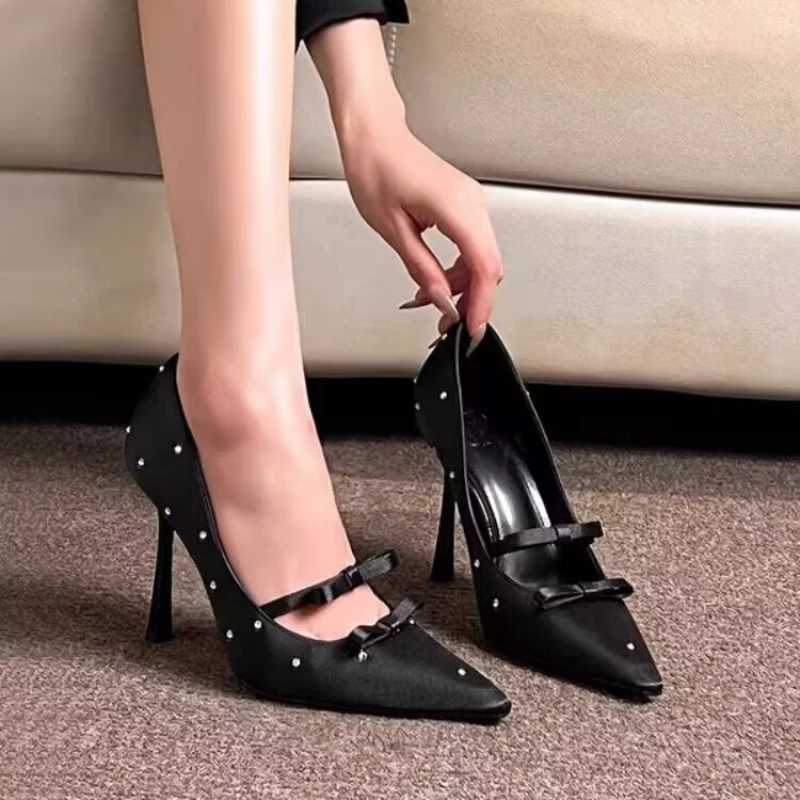 

2025 New Thin Heel Shallow Mouth Single Shoes Banquet Fashion Bow Pointed Water Diamond Silk High Heels