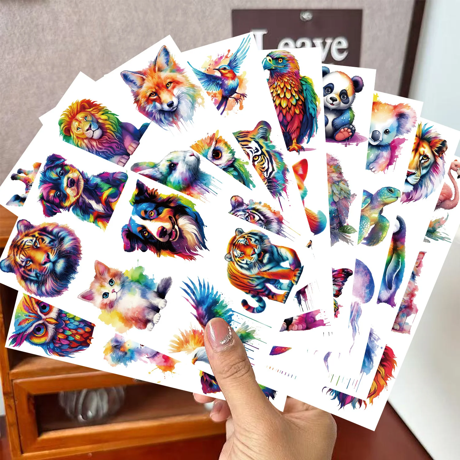 10Sheets Cartoon Watercolor Animal Tattoo Stickers Wolf Tiger Shark Bird Pattern Party Decoration Temporary Fun Tattoo Stickers