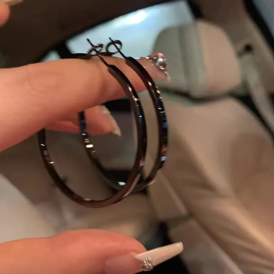 New Fashion Y2K Black Hoop Earrings for Women Jewelry Punk Big Circle Earrings Basketball Brincos Femme Gift