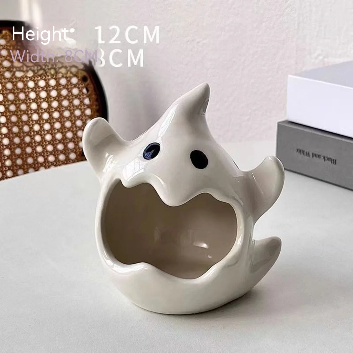 Funny cartoon ghost ashtray cute ghost candlestick decoration decoration American ceramic living room aromatherapy wax