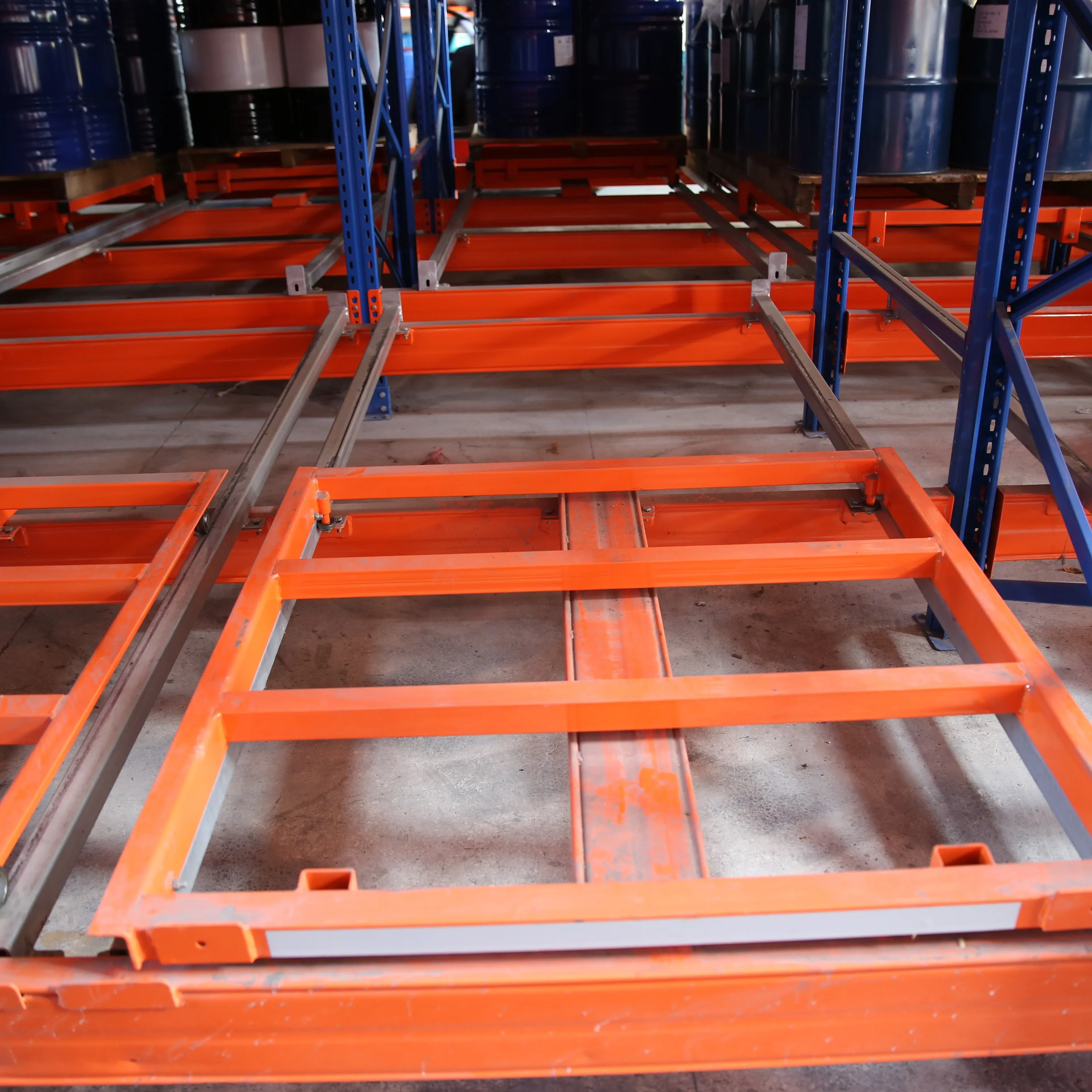 Corrosion Protection Heavy Duty Shelves System Steel Storage Equipment Warehouse Push Back Pallet Rack
