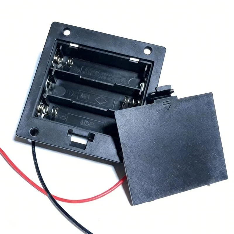 

Пластиковый корпус для батареек 3x AA, прямоугольный встроенный держатель для батареек, коробка для хранения 4.5V с крышкой (батарейки в комплект не входят)