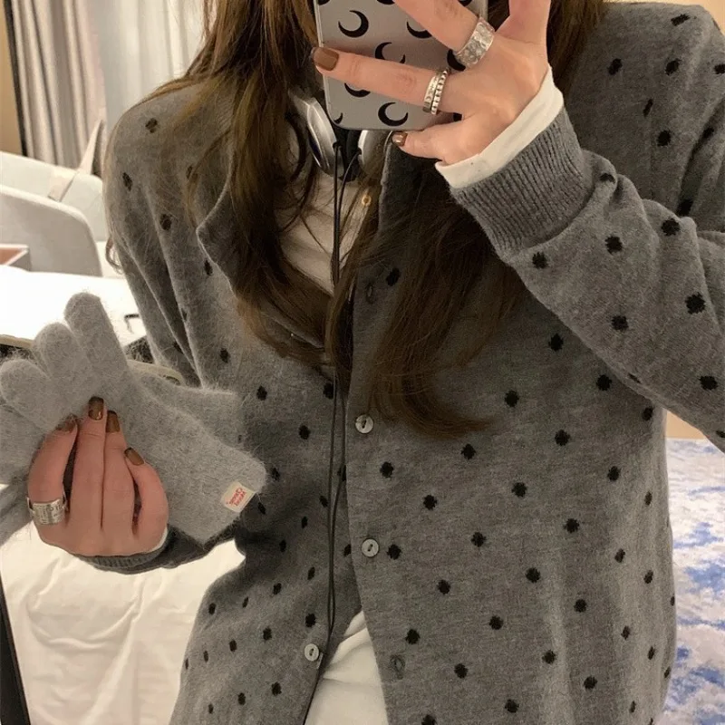 

2025 Fashion High-end Small Polka Dot Jacquard Knitted Cardigan Versatile Young Lady Temperament Sweater Women's Clothing