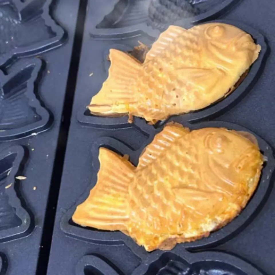 

220 В 110 В в форме рыбы с закрытым ртом Taiyaki Maker Коммерческая вафельная электрическая машина Taiyaki в форме рыбы