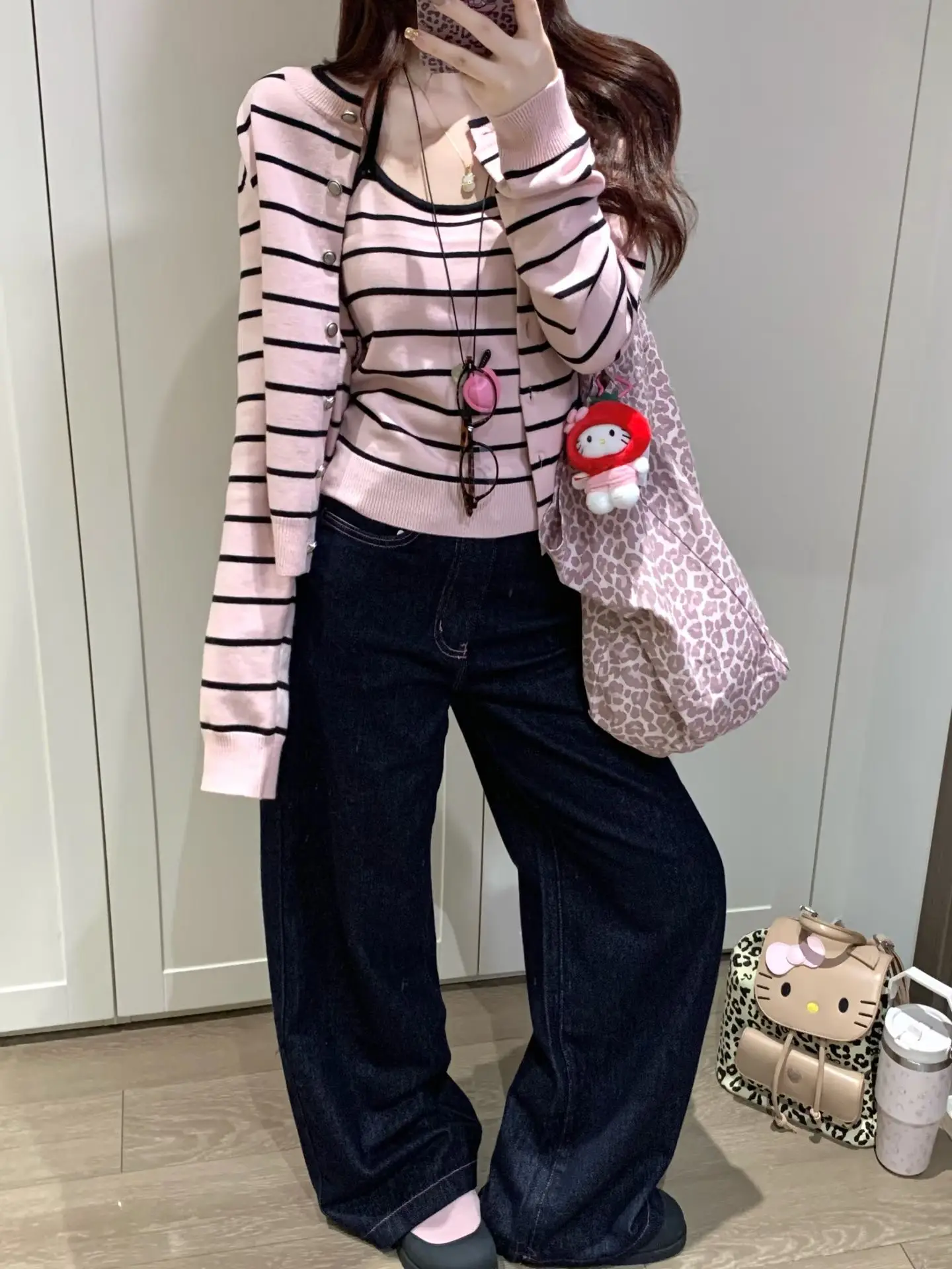 طقم كارديجان محبوك مخطط وردي للسيدات أوائل الخريف كوري Sle جميل طقم مكون من قطعتين من القطن الناعم طويل Sve مستدير...