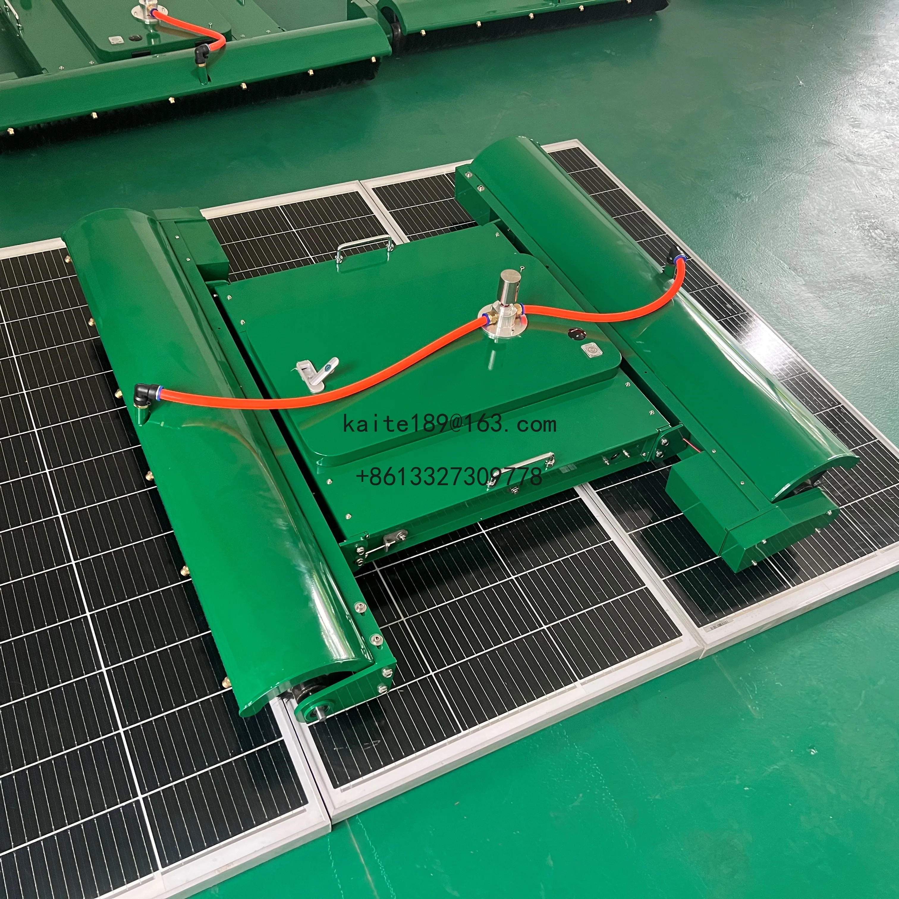 2025 Multifunctional Solar Panel Cleaning Machine Remote Control Photovoltaic Panel Cleaning Machine