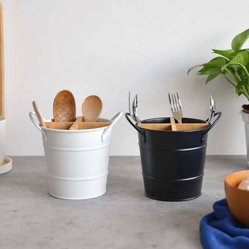 

Joylove Household Separate Drain Chopsticks Barrel Multi-functional Plastic Cage Storage Kitchen Rack Chopsticks Bucket