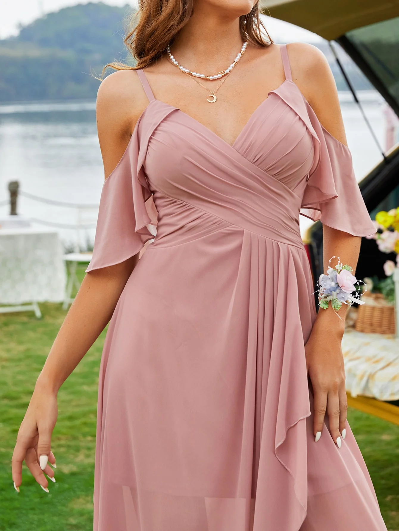 Unithorse Cold Shoulder Ruched Tulip Hem Chiffon Bridesmaid Dress