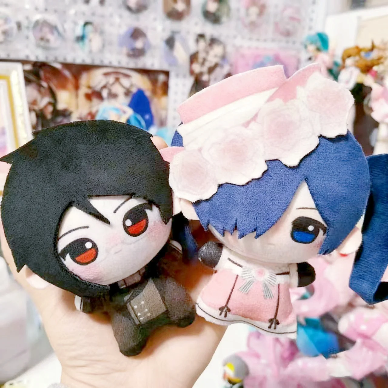 

В наличии: Плюшевые аниме-куклы-подвески Black Butler (Блэк Батлер) — Сиэль Фантомхайв, Себа-сан, Микаэрису — хлопковые игрушки, подарки