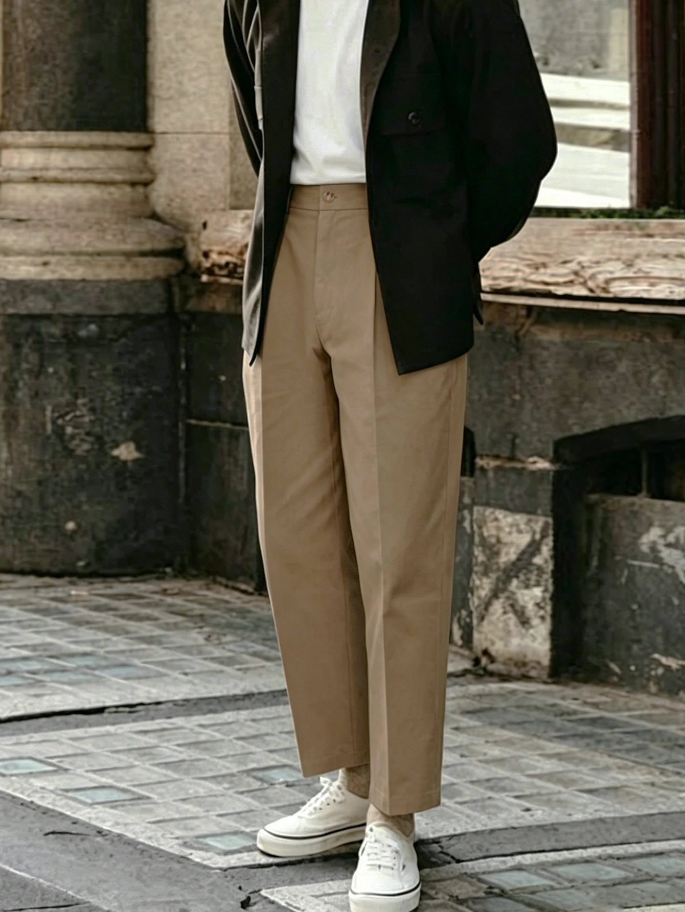 

New Arrival Italian Elegant Naples Pleated High Waist Ankle Length Suit Pants,Men Solid Color Button Detail Light Business Pants
