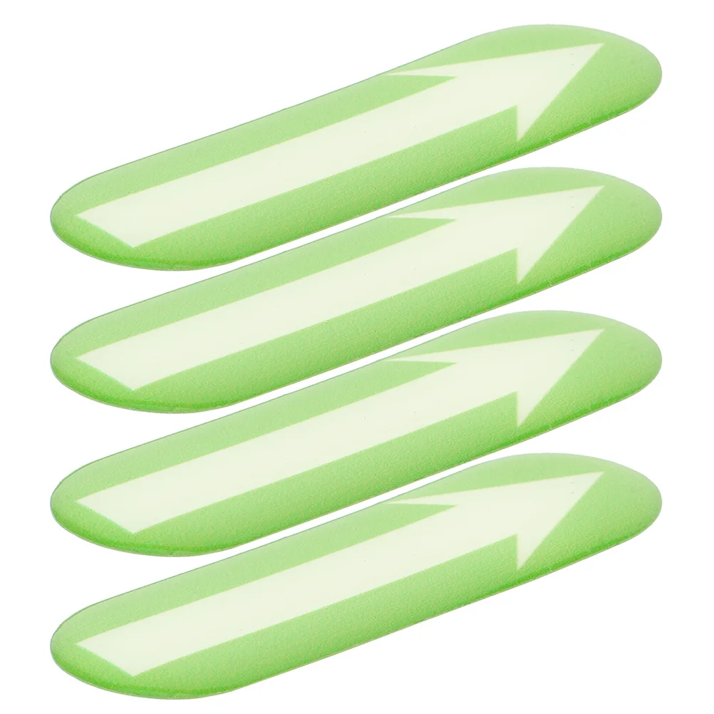 

4Pcs Night Light Stickers Fluorescent Arrow Decals for Driving Assistance Positioning Direction Indication Decor