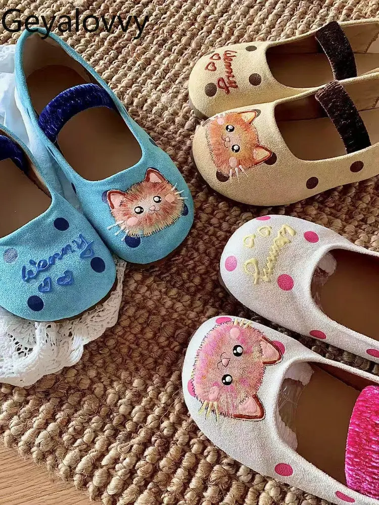 

Винтажные милые туфли-балетки во французском стиле с мягкой подошвой и мультяшным принтом, нежные и девичьи, весна-лето, новинки, ретро-туфли с низким вырезом