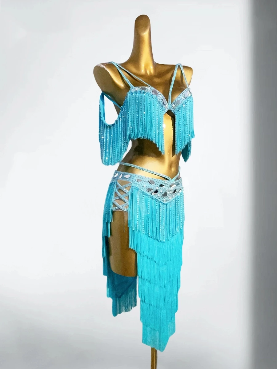 ベリーダンス衣装 2025年新作 タッセル付きトップスとスカートのセット パフォーマンスドレス ボールオープニングダンス パフォーマンスドレス 女性用