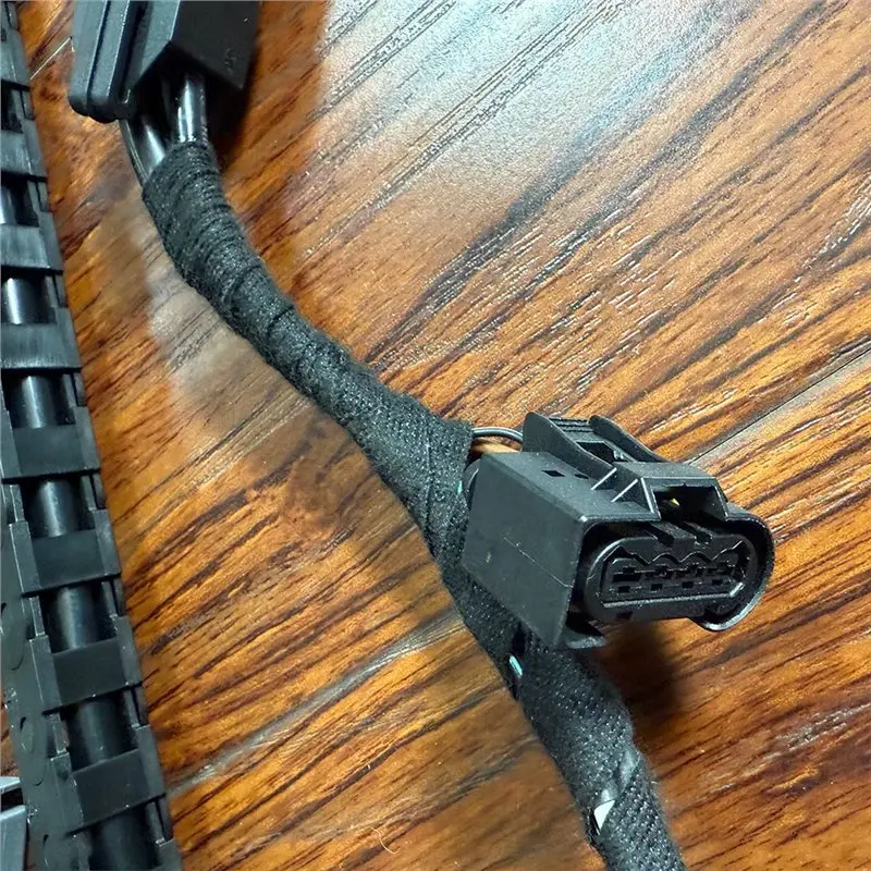 【VALUE MONEY】A9078204000 Neue Energiekette mit Schiebetür und rechtem Lastfach für die Seitengepäckkette W907